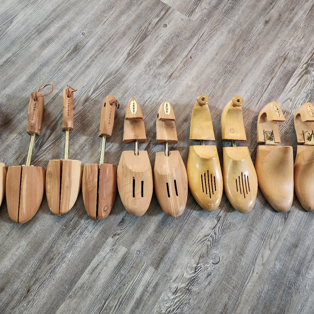 COPY - Men's wood shoe trees